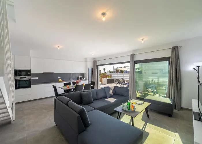 Vila Andre, Walking Distance To Coral Bay